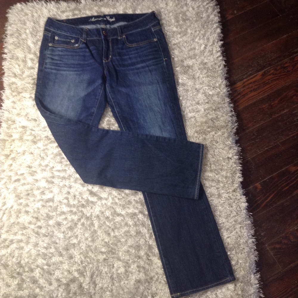 American Eagle Straight Leg Style Jeans Size 8 - 10